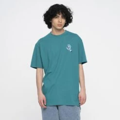 Screaming Hand Chest T-Shirt -StyleEdge Store b2c scatee 1037 1